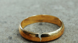 Върховният съд на Индия постанови че изневярата и прелюбодейството вече