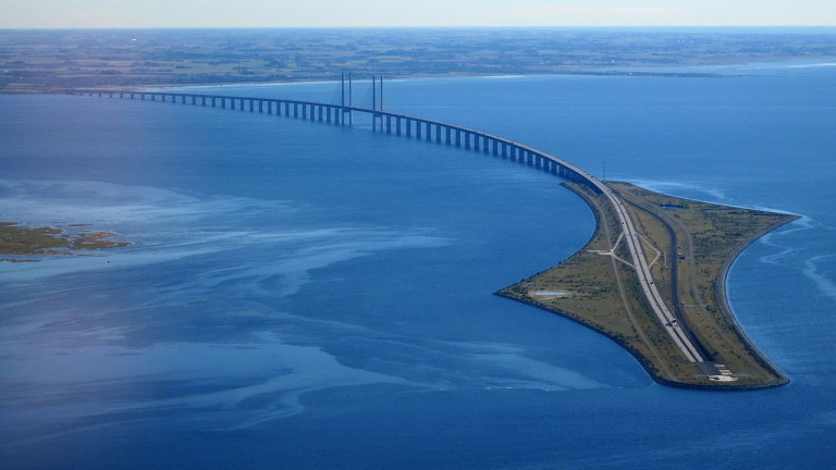 Любопитната история на най-дългия в света морски мост