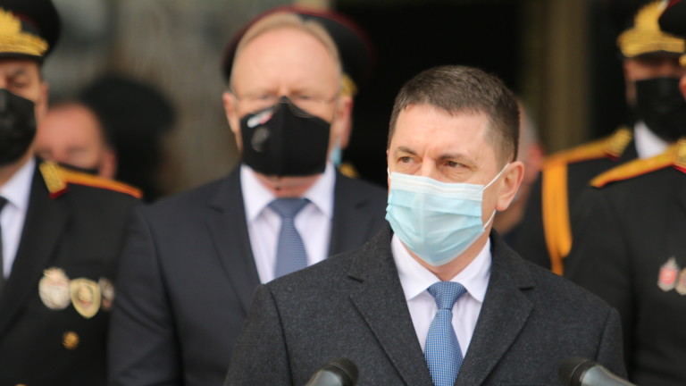 132 служители на МВР се лекуват в болница, а към