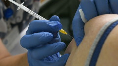 Германия препоръчва трета доза ваксина за всички над 18 г. 