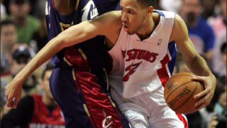 Филаделфия победи Детройт със 102:91