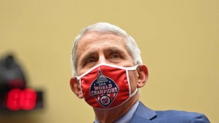 Директорът на Националния институт за алергия и инфекциозни заболявания на