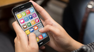 В повечето случаи слоновете са дружелюбни животни Но естествено могат да