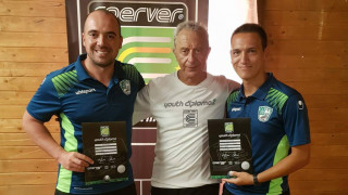 Двамата треньори от ДЮШ на Берое Иван Желев и