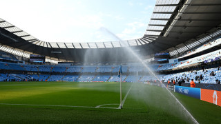 В английската Висша лига отново ще има правоседящи места Мярката