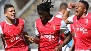 Берое привлече дефанзивния халф Геюс Макута Той е дефанзивен халф