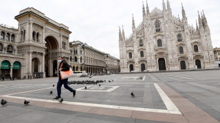 Експлозия разтърси центъра на Милано възпламенявайки няколко превозни средства съобщава