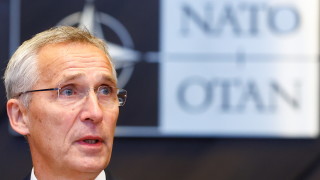 Генералният секретар на НАТО Йенс Столтенберг коментира че НАТО е