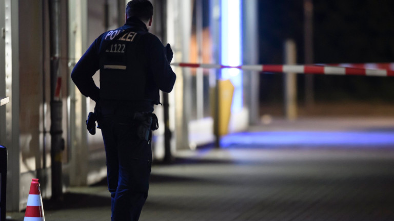 Мъж откри огън в бар в Германия, уби двама мъже и рани тежко две жени 
