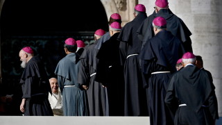 Папа Франциск каза че има възпаление в белите дробове и