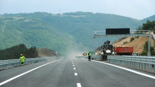 Фирмата заради която пламна магистрала Струма край Дупница е в процедура