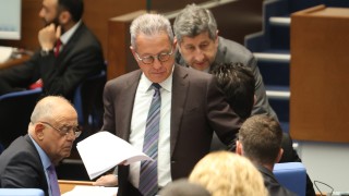 Обрат на обрата със ставката за брашното и хляба Малко