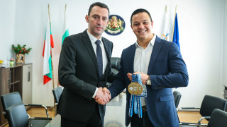 Министърът на младежта и спорта Иван Пешев поздрави Цанко Цанков