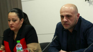 Възвръща се доверието към България, уверен Дончев