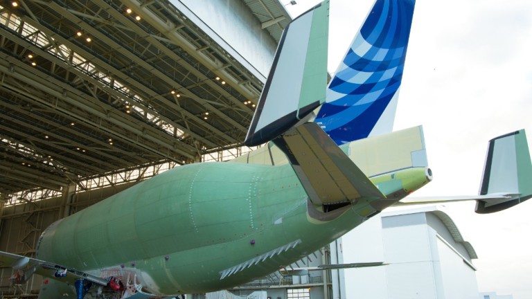Канадската авиационна и инженерна корпорация Bombardier Inc. обмисля да се