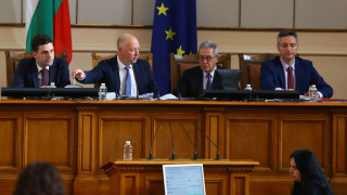 Едно от отявлените лица в обкръжението на Корнелия Нинова