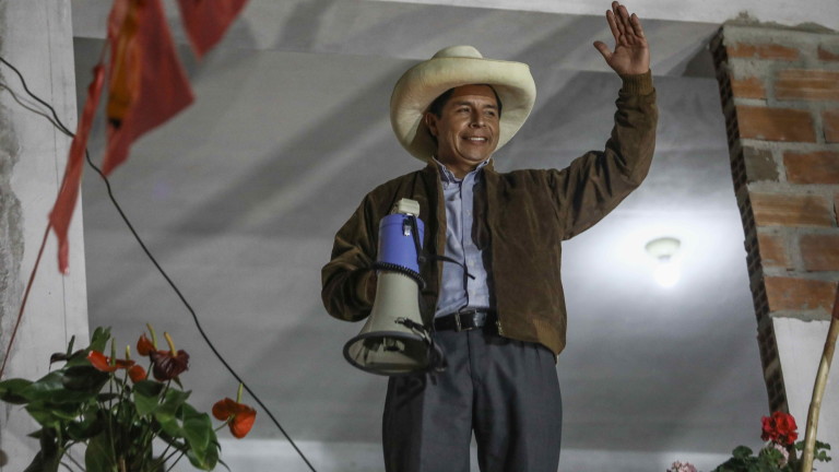 Марксист води с малка разлика след президентските избори в Перу