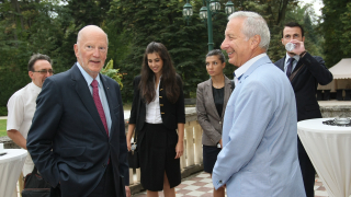 Абсурд и резил е да сменим Ирина Бокова с друга кандидатура, категоричен Сакскобургготски