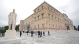 Коронавирус: В Гърция починаха още шестима, а в Северна Македония - двама
