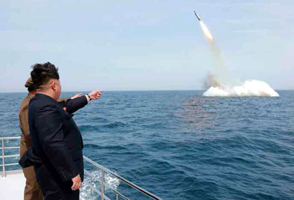 Северна Корея тества подводна балистична ракета 