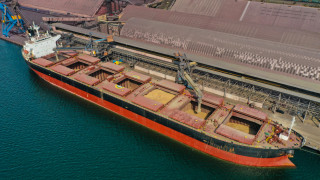 Руски ракетен удар повреди цивилен кораб плаващ под флага на