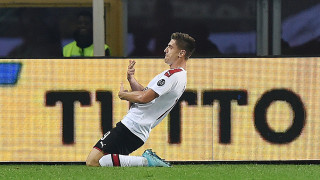 Нападателят Кшищоф Пьонтек кацна днес във Флоренция където се очаква