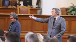 Карадайъ: В комшията гори, най-важна е държавата