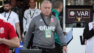 Черни облаци надвиснаха над Ботев Пловдив и старши треньора на