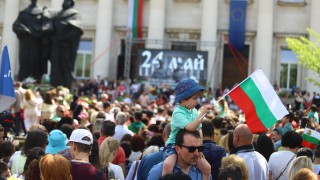 Тържествено шествие се проведе в София по повод 24 май