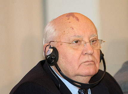 Горбачов похвали Тодор Живков