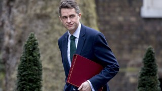 Великобритания изригна: Кибератаките на Русия - действия на държава парий