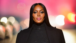 Откакто миналата година стана майка личният живот на Наоми Кембъл