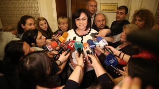 Лидерът на БСП Корнелия Нинова ще лобира пред ДПС от