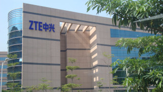 Китайският технологичен гигант ZTE Corp прекрати всичките си основни операции по малко