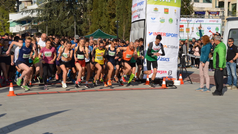 Рекорд при жените и "фотофиниш" при мъжете на маратон "Стара Загора"