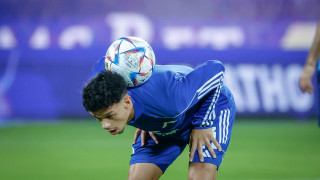 Атакуващият футболист на Левски Джавад ел Джемили прекарва ваканцията си