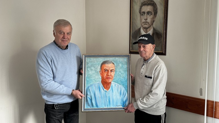 La légende a fourni à Sirakov son image La légende a fourni à Sirakov son image