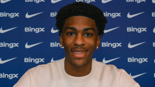 Младият защитник на Челси Джош Ачеампонг подписа нов договор нв