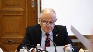 Интересен въпрос зададе генерал Атанас Атанасов на държавния глава Румен