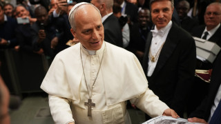 Достойнството на мигрантите трябва да се зачита Това заяви папа