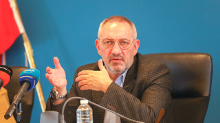 Министърът на младежта и спорта Андрей Кузманов разпространи до