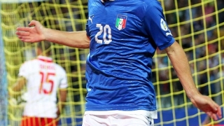 Италия оглави нашата група