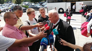 Пламен Николов се е заел с функциите на помощник треньор Той