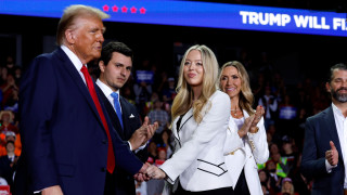 Доналд Тръмп отново е дядо - дъщеря му Тифани Тръмп роди първото си дете