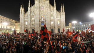 СНИМКИ и ВИДЕО: Луда шампионска нощ за тифозите на Милан