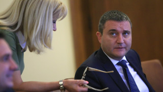 Министрите от кабинета Борисов 3 предоставя до 89 998 200 лева