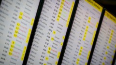 Силен снеговалеж парализира транспорта в Нидерландия