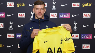 Тотнъм направи втори летен трансфер Лондончани привлякоха вратаря Фрейзър Форстър