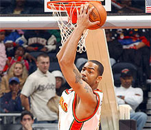 Денвър свободи Маккой след по-малко от месец