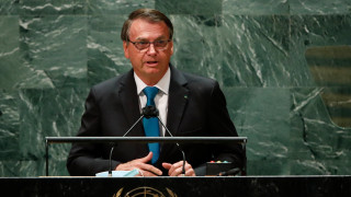 Бразилия подкрепя ваксинацията, но не и COVID паспортите